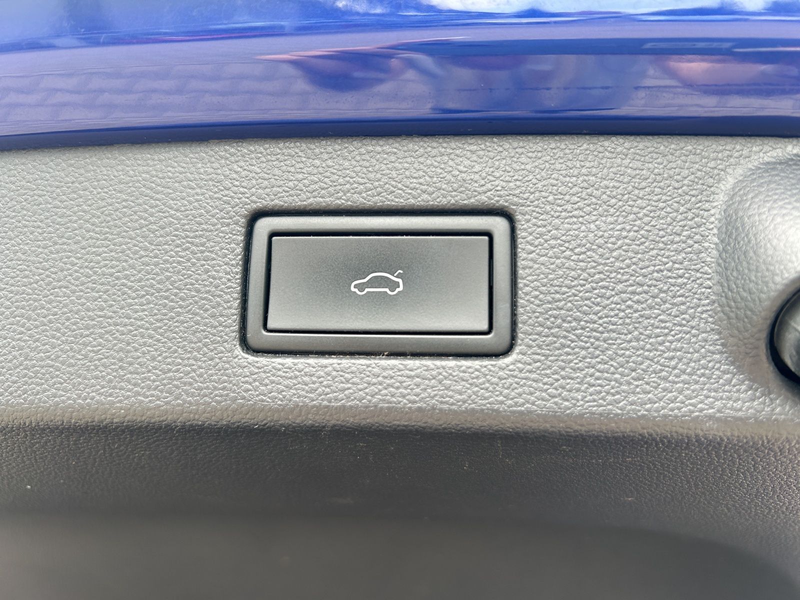 Fahrzeugabbildung Volkswagen Arteon SB TSI R-Line DSG LED Navi AID Leder ACC