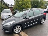 Peugeot 207 SW Premium Klima Panorama Alu Tüv Neu PDC - Peugeot 207 aus 2011: SW