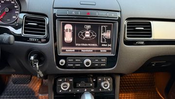 Volkswagen Touareg - 11