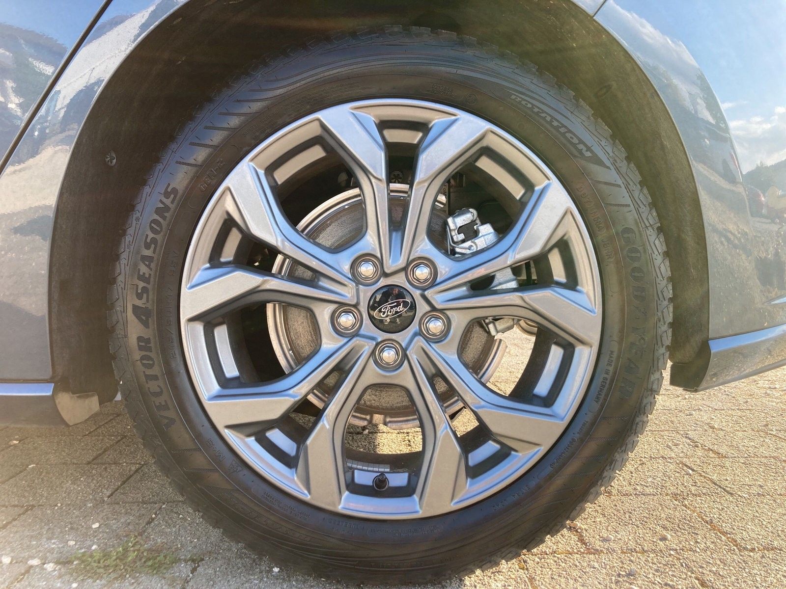FORD Focus ST-Line X AUTOMATIK / KLIMA / LED / NAVI / - Image 14