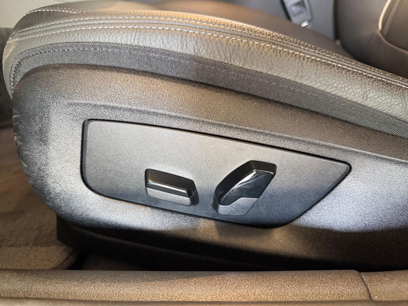 BMW 530 e Luxury Line HUD/PANO/CAM/AHK/ACC/SPUR/HIFI