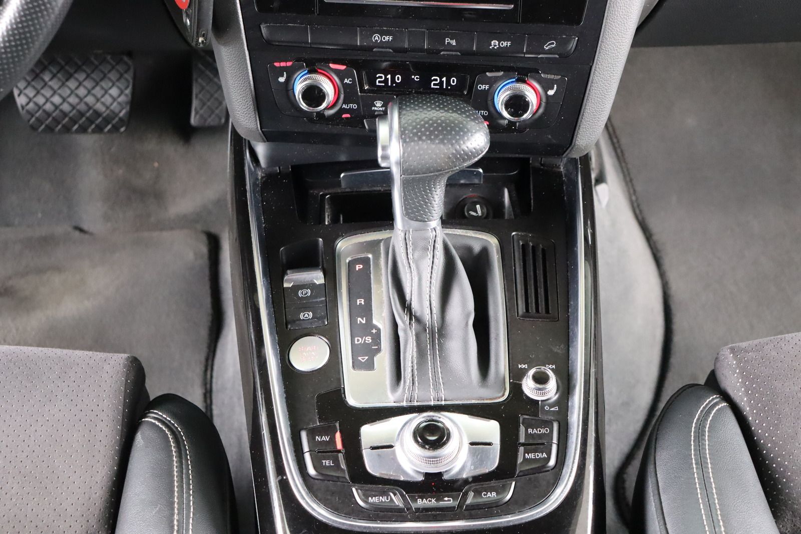 Fahrzeugabbildung Audi Q5 3.0 TDI quattro S- line * Bi- Xe