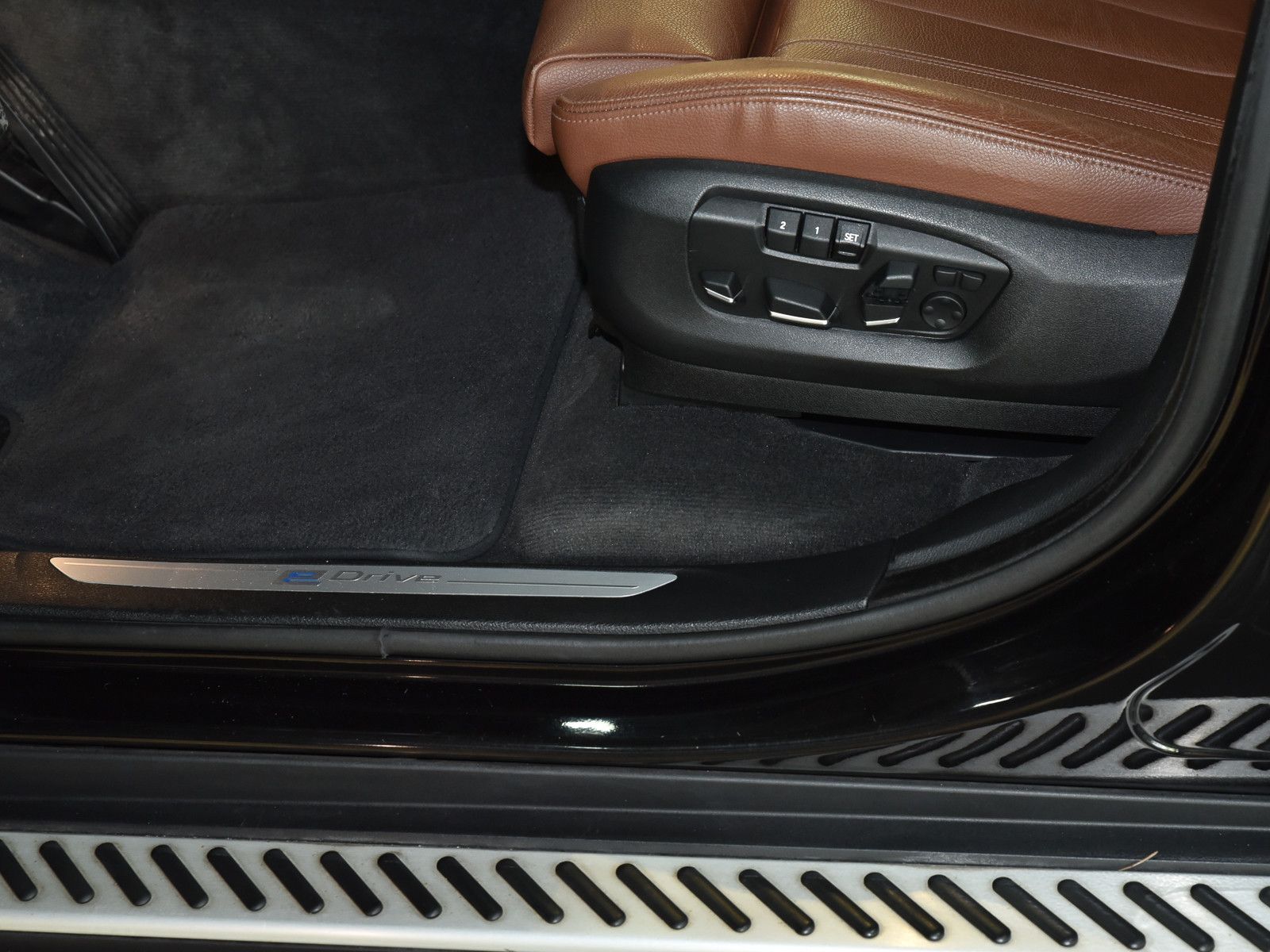Fahrzeugabbildung BMW X5 40e - NEUER MOTOR mit nur 3.386 Km | Garantie