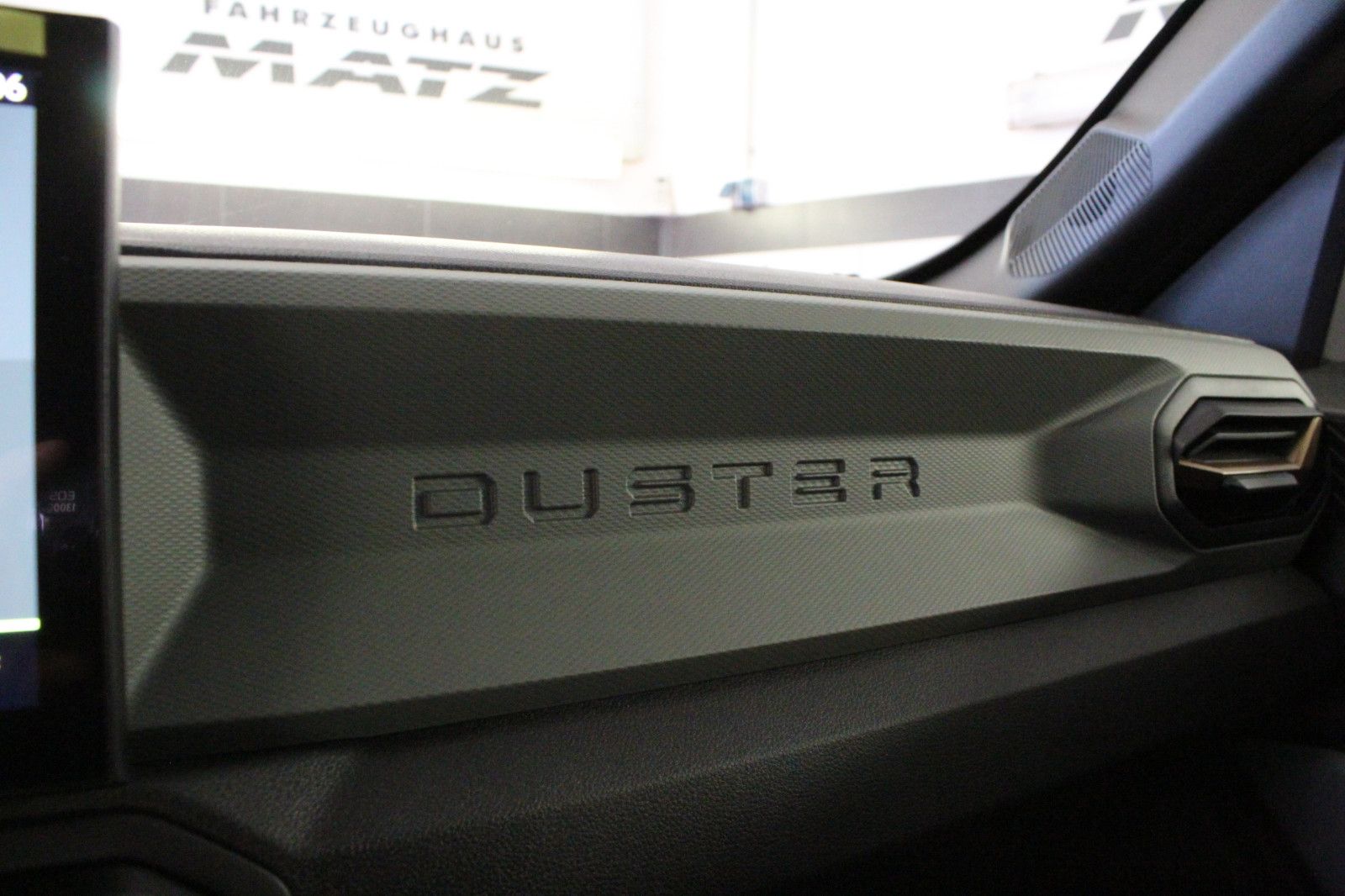 Fahrzeugabbildung Dacia Duster hybrid 155 Extreme *City-*Technik-*Winter