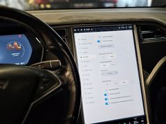 Fahrzeugabbildung Tesla Model X P90D DUAL-MOTOR (FREE SUPERCHARGE/7'SITZ