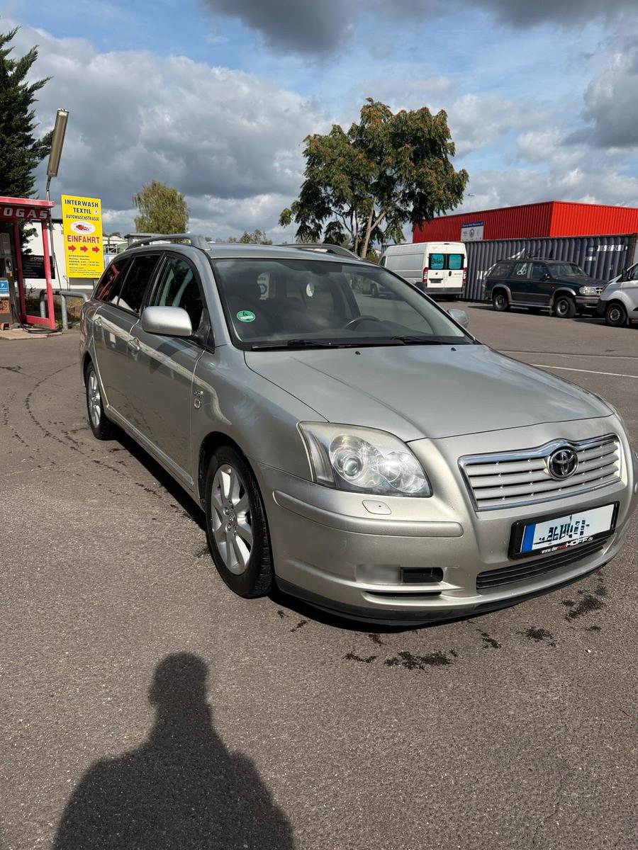 Toyota Avensis 2006 — engine 177 HP (130kW)