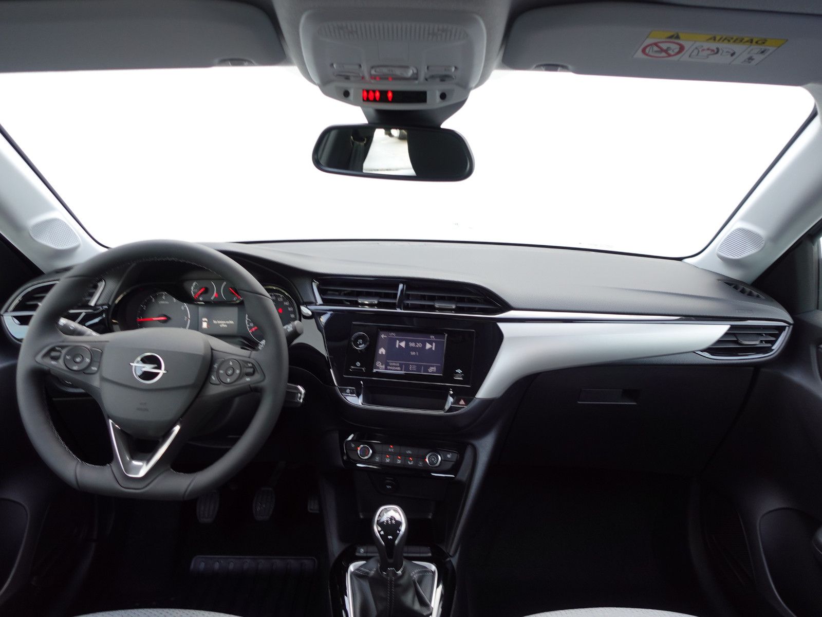 Fahrzeugabbildung Opel Corsa 1.2,Sitz-+Lenkradhz,Einparkhilfe,Allwetter