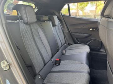 Peugeot 2008 - 11
