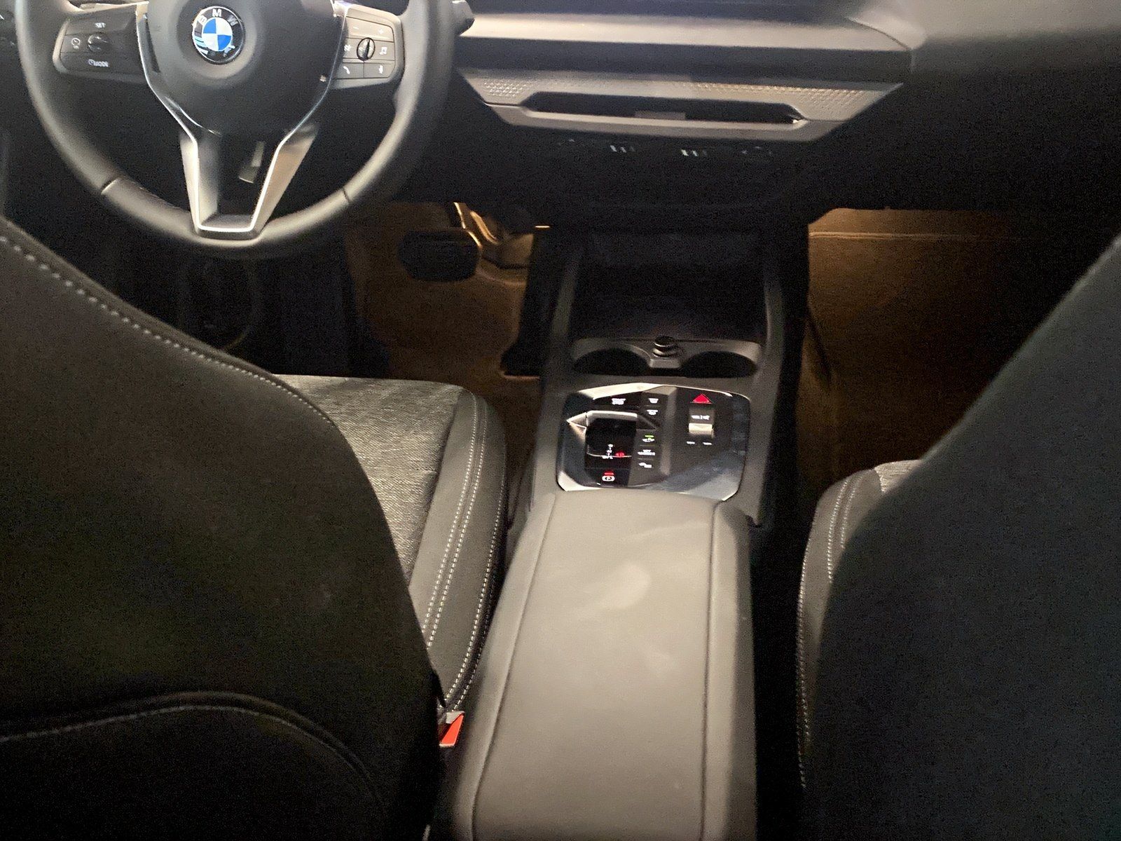 BMW 223 Gran Coupé - Bild 14