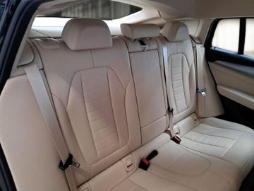 BMW X4 - 11
