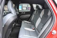 Fahrzeugabbildung Volvo XC60 B4 D AWD Autom. R-Design*STDHZG*PANO*ACC