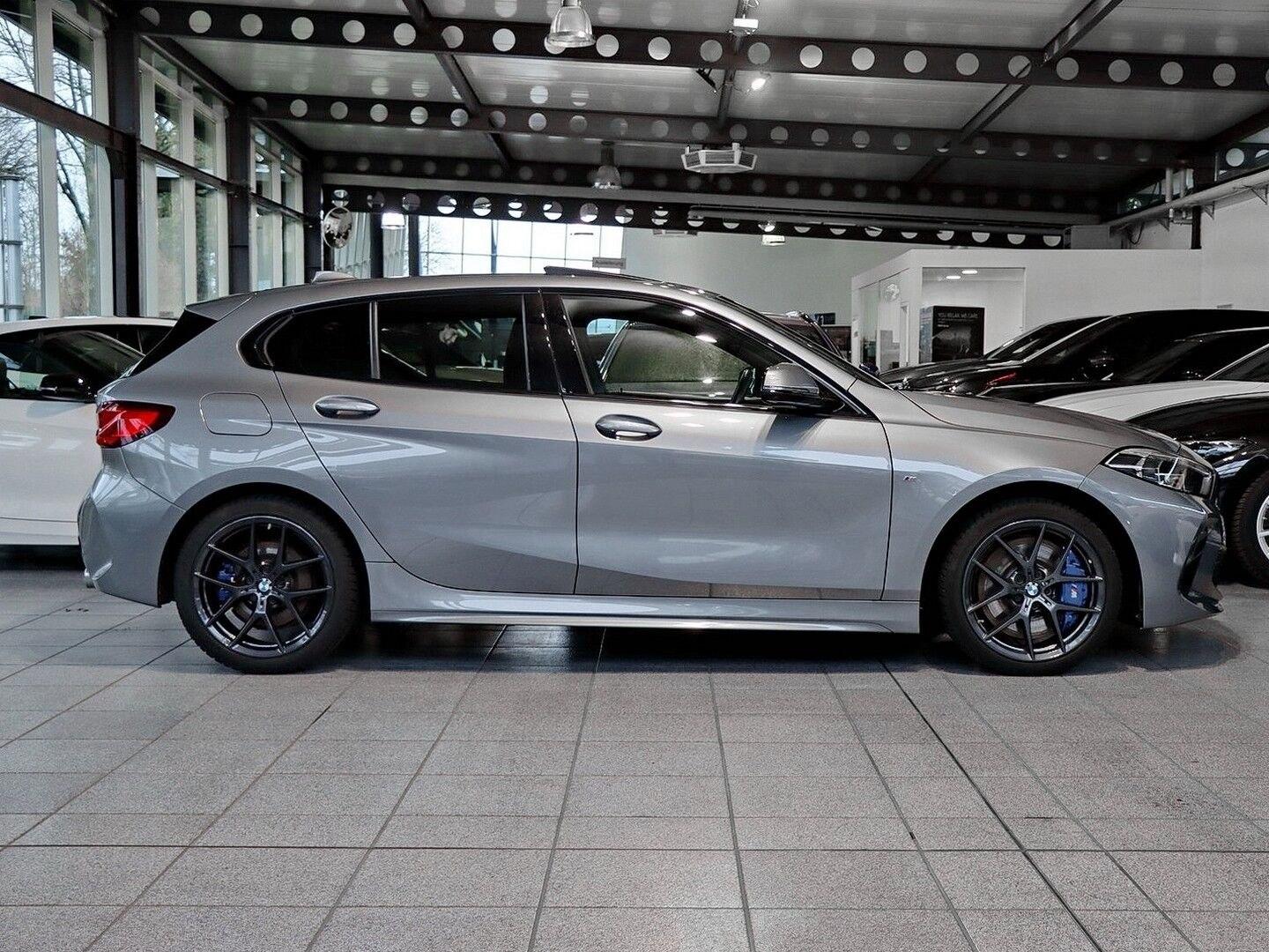 BMW 120 d M Sport AHK Pano SH Harman