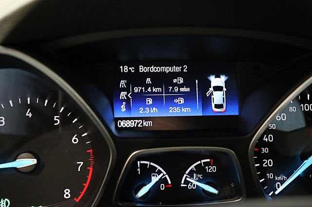 Kuga 1.5 EcoBoost ST-Line AHK SHZ KAMERA Tempoma