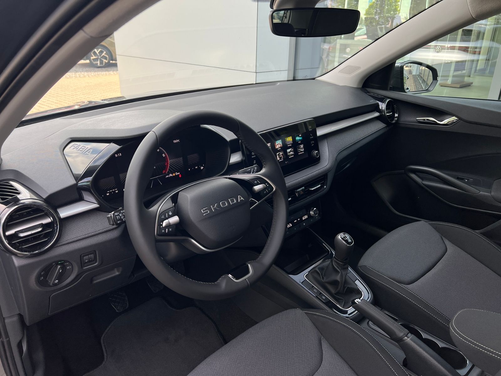 Fahrzeugabbildung SKODA Fabia  Selection 1.0 MPI *Climatronic, LED, Einp