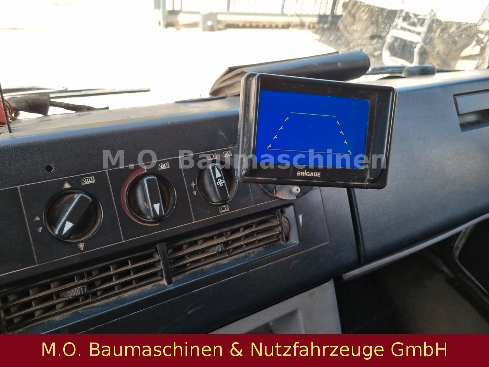 Fahrzeugabbildung Mercedes-Benz Vario 818 D / Euro 5  / Zöller Micro XL /