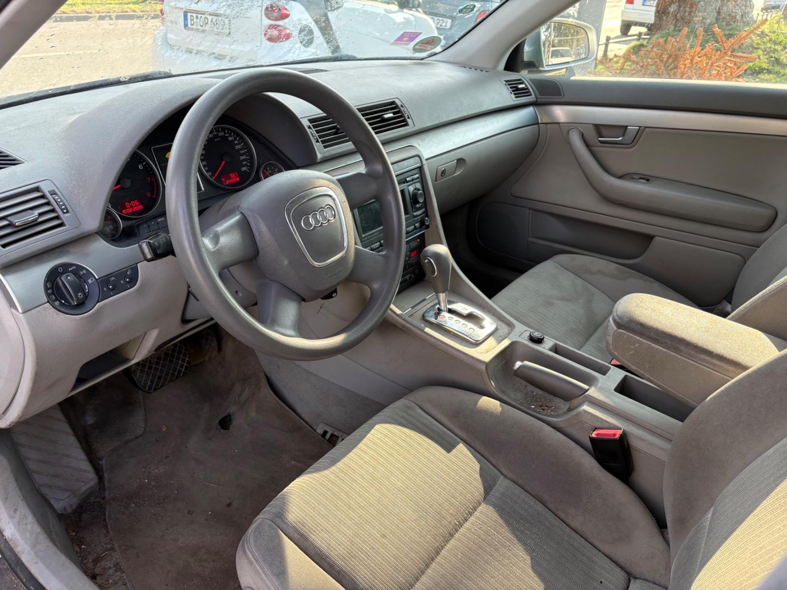 Audi A4 2006 — photo 11