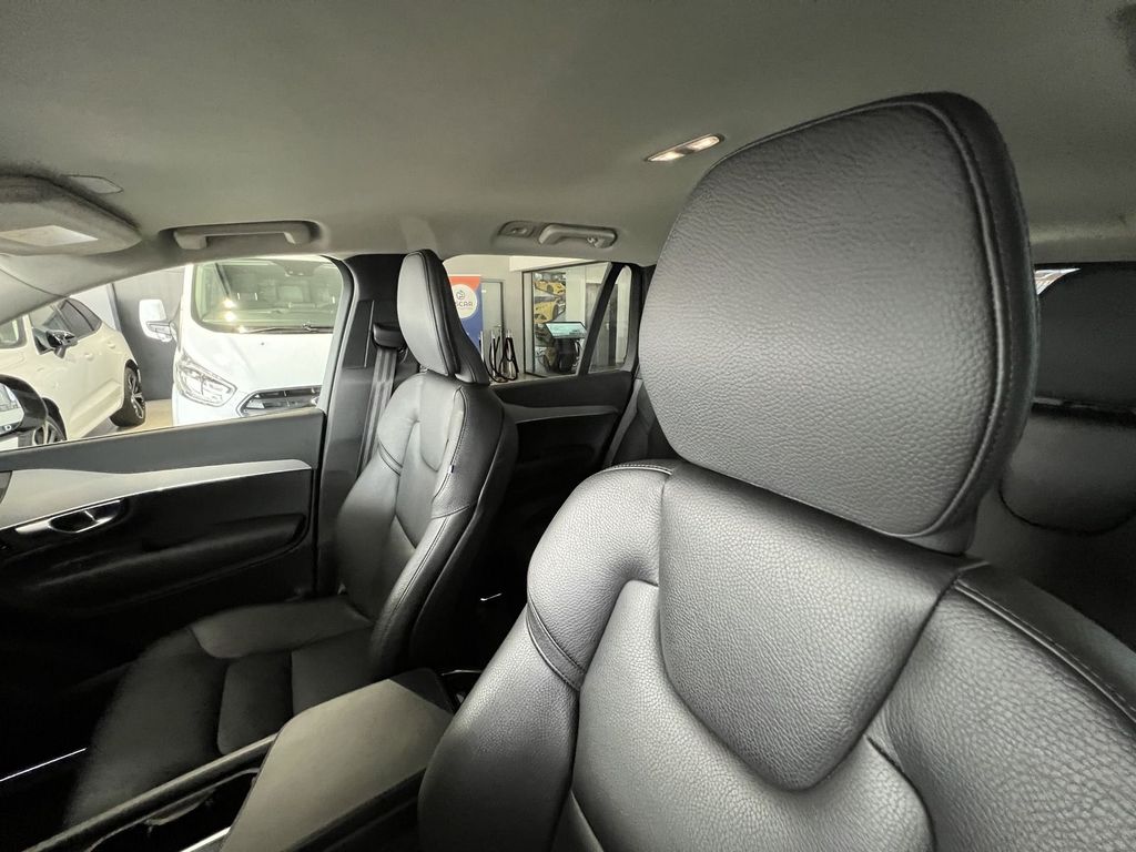 Volvo XC90 T8 Core Recharge AWD BLIS AHK H/K WinterPkt