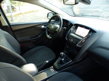 Ford Focus - 9