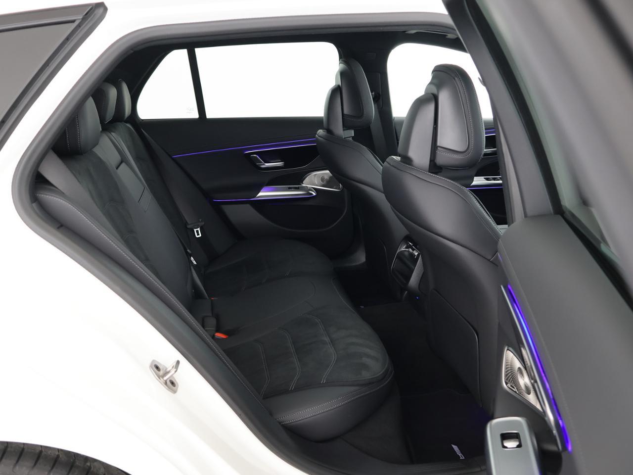 Mercedes-Benz E 220 d T AMG Digital Light Night Burmester MBUX