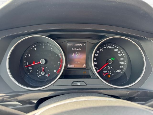 Fahrzeugabbildung Volkswagen Tiguan 1.4 TSI ACT Comfortline DSG LEDER NAVI KL