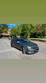 Opel Astra - Opel Astra aus 2006 mit Diesel-Antrieb: Limousine