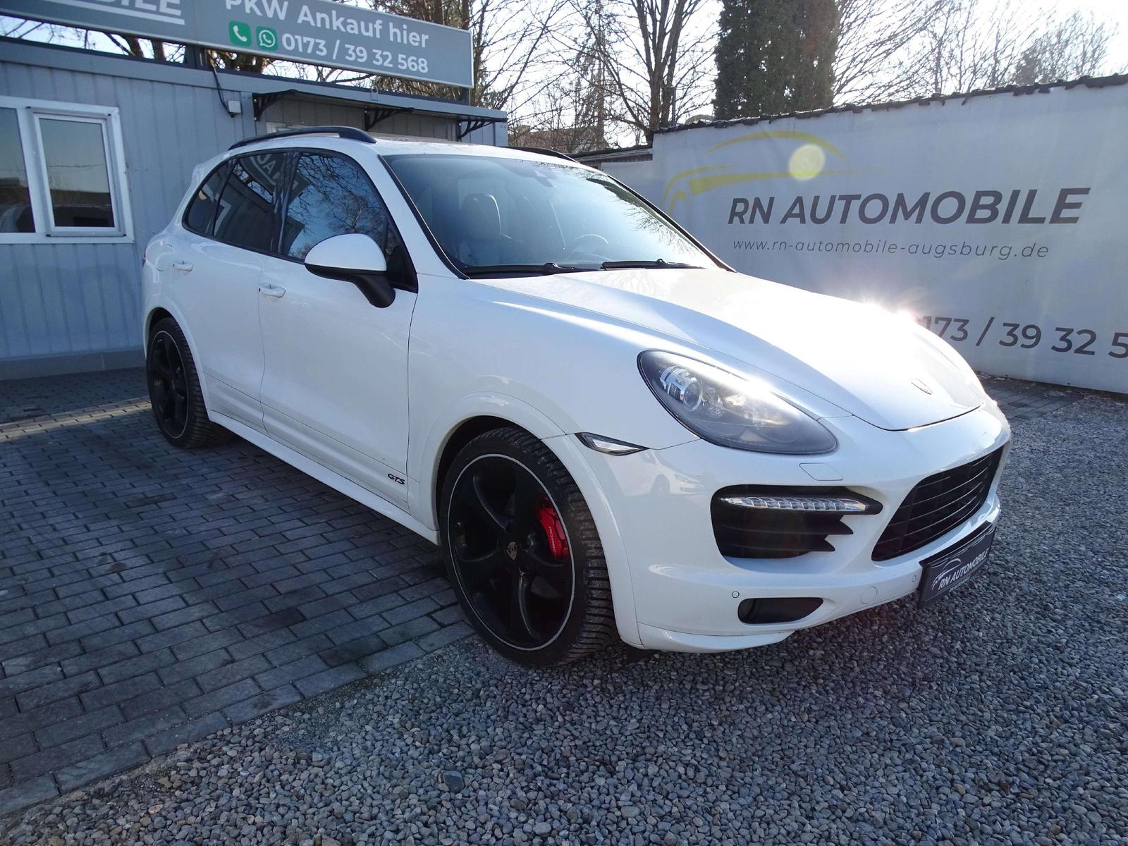 Porsche Cayenne GTS BOSE ALCANTARA 21 ALUFELGEN