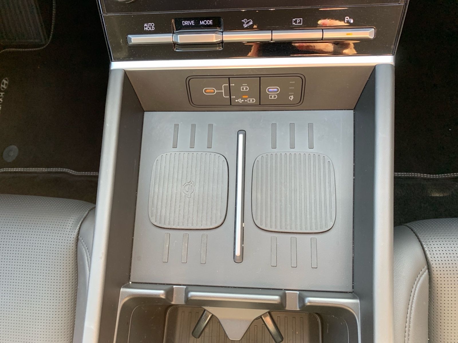 Fahrzeugabbildung Hyundai SANTA FE 1.6T-GDI Prime Hybrid