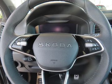 Fotografie 24 des Skoda Karoq Sportline 1.5 DSG 5-J.Garantie Matrix Navi