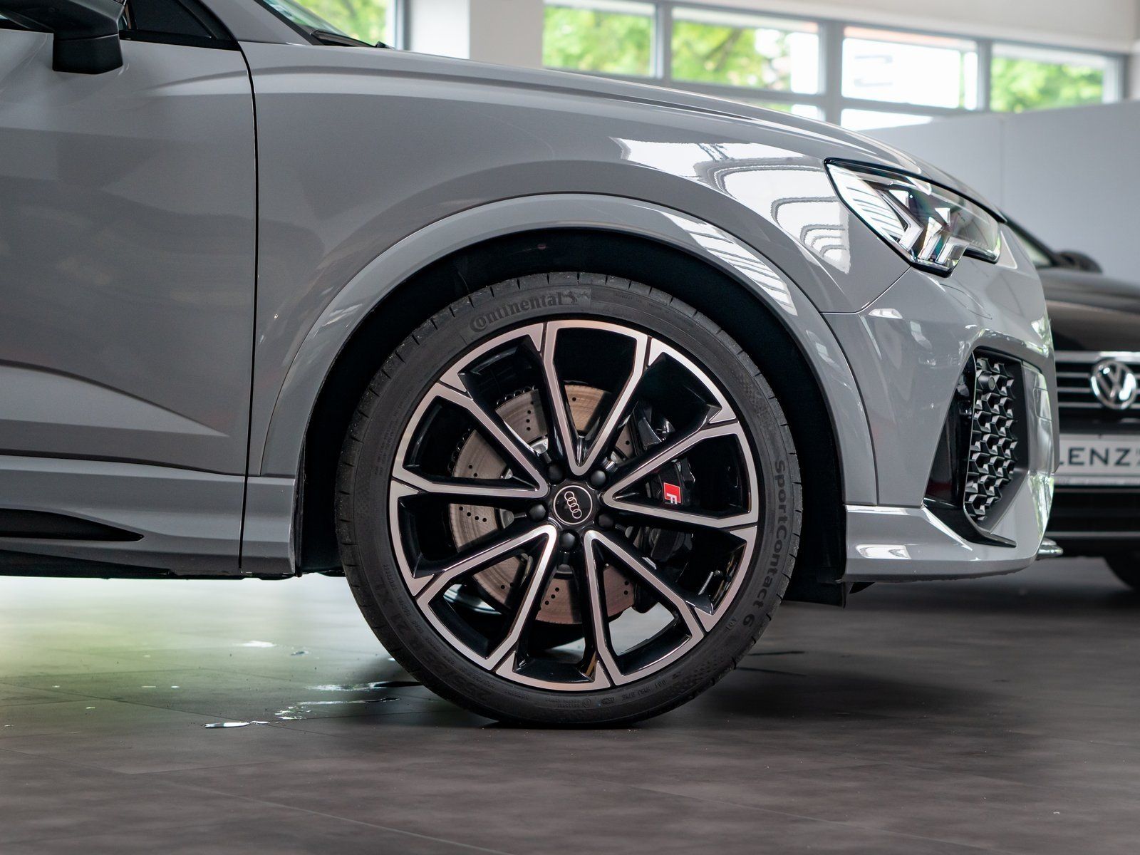 Fahrzeugabbildung Audi RS Q3 SB Essential Garantie`28 im Kundenauftrag