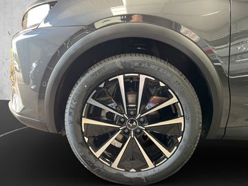 DS Automobiles DS 7 1.5 BlueHDi 130 FAP Pallas +Kam.+LED+SHZ
