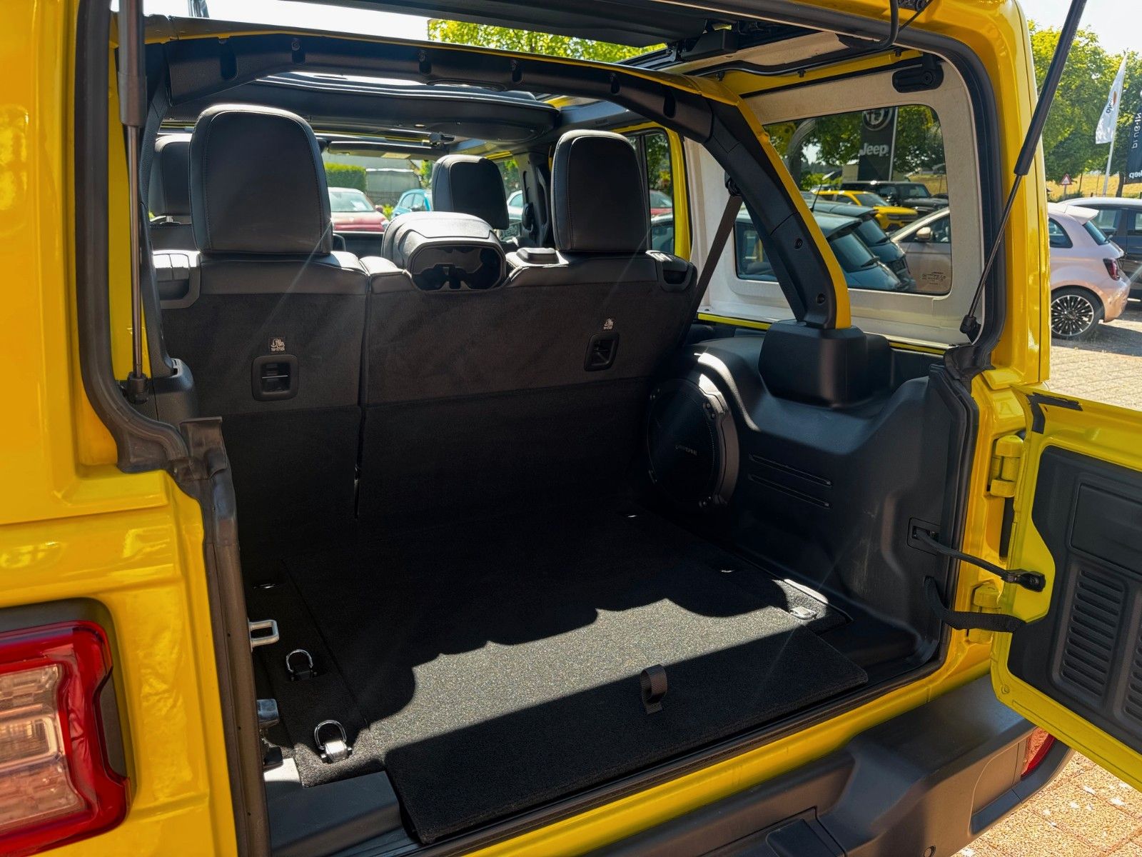 Fahrzeugabbildung Jeep Wrangler Rubicon Facelift SkyOneTouch 272PS