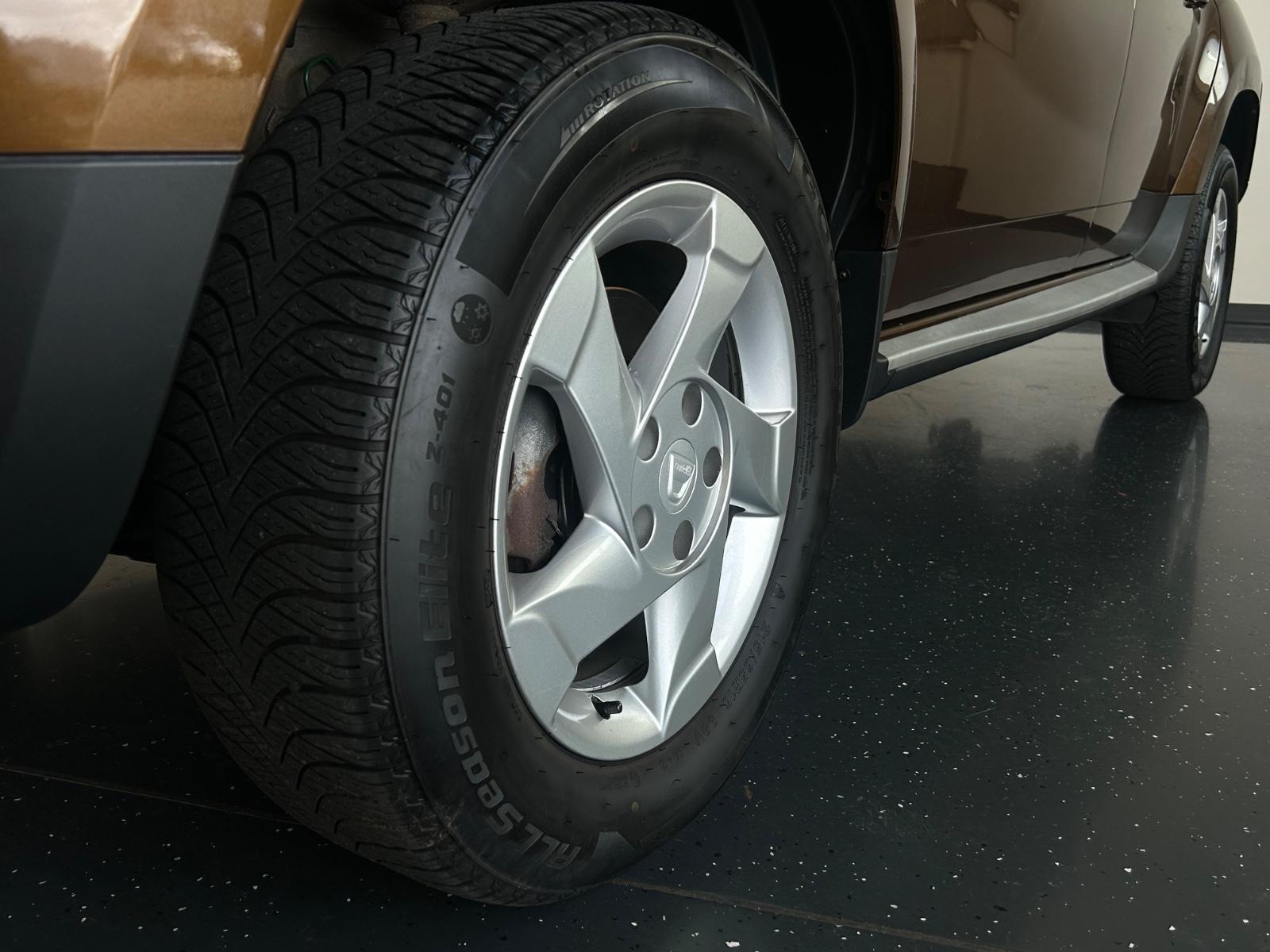 Dacia Duster 2012 — photo 9