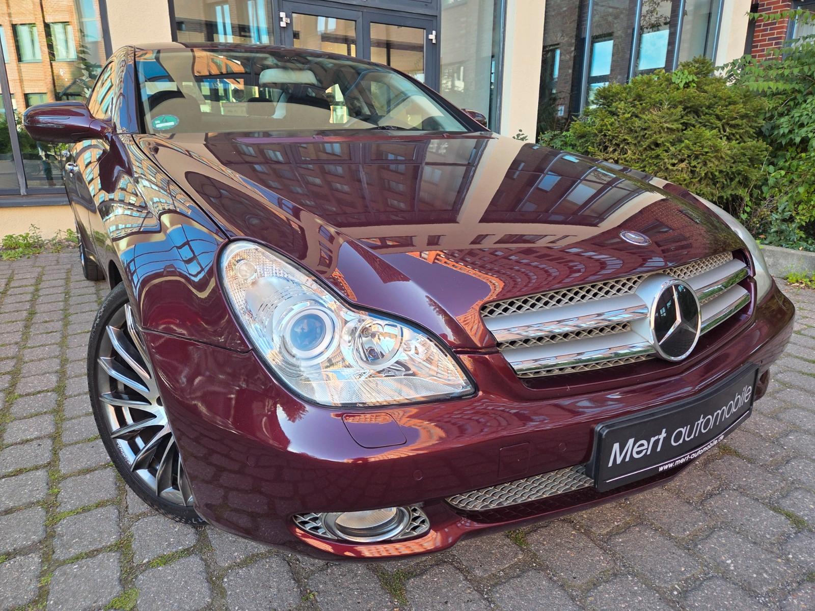 Mercedes-Benz CLS 300*DISTRONIC*SCHIEBEDACH*STANDHEIZUNG*19"*