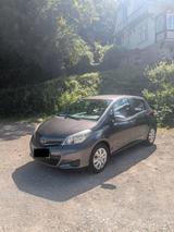 Toyota Yaris 1.33 VVT-i  - Toyota Yaris Gebrauchtwagen in Karlsruhe