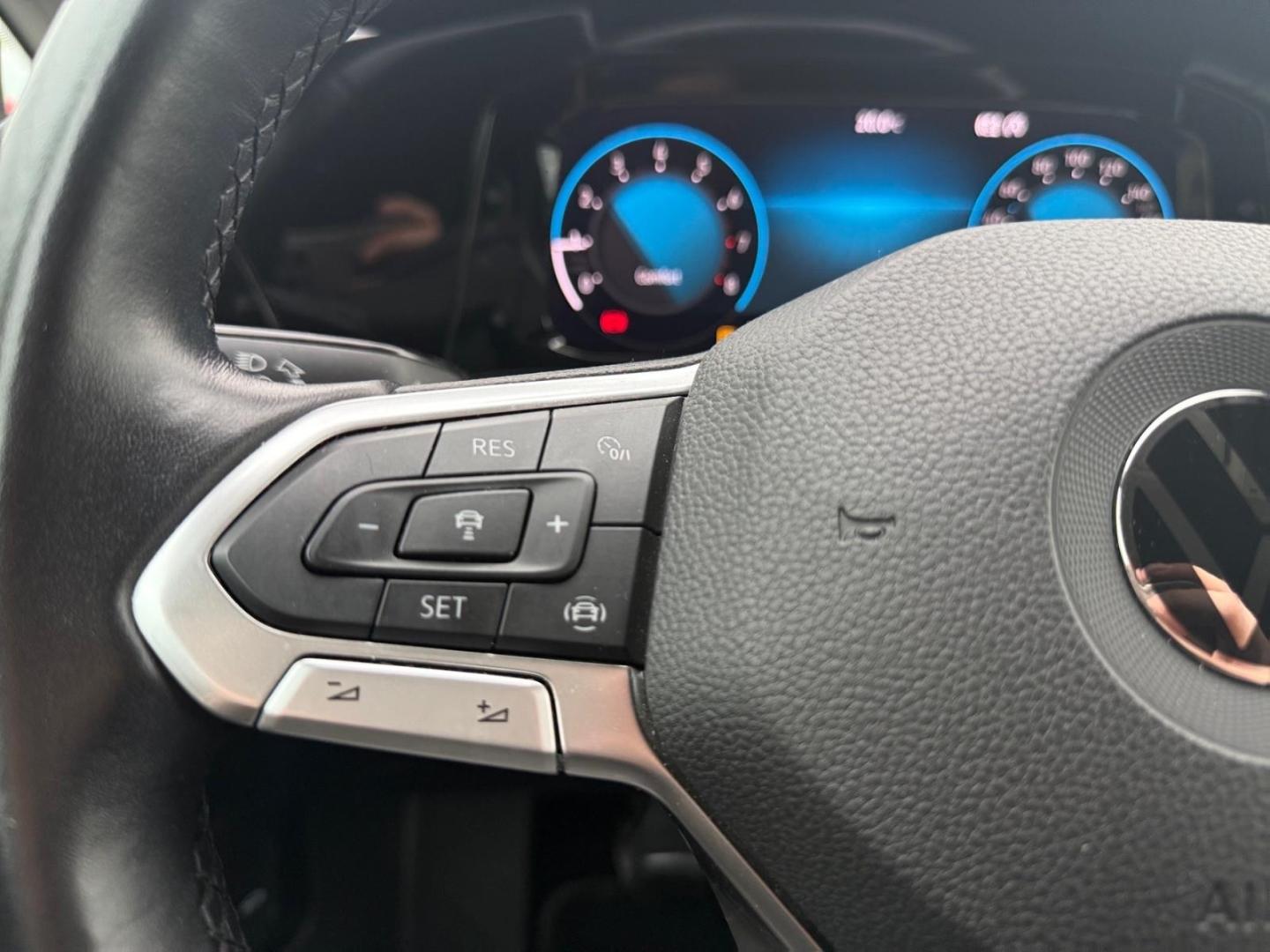 Volkswagen Golf 8 VIII Life 1.5 TSI Navi ACC Apple CarPlay, миниатюра 26