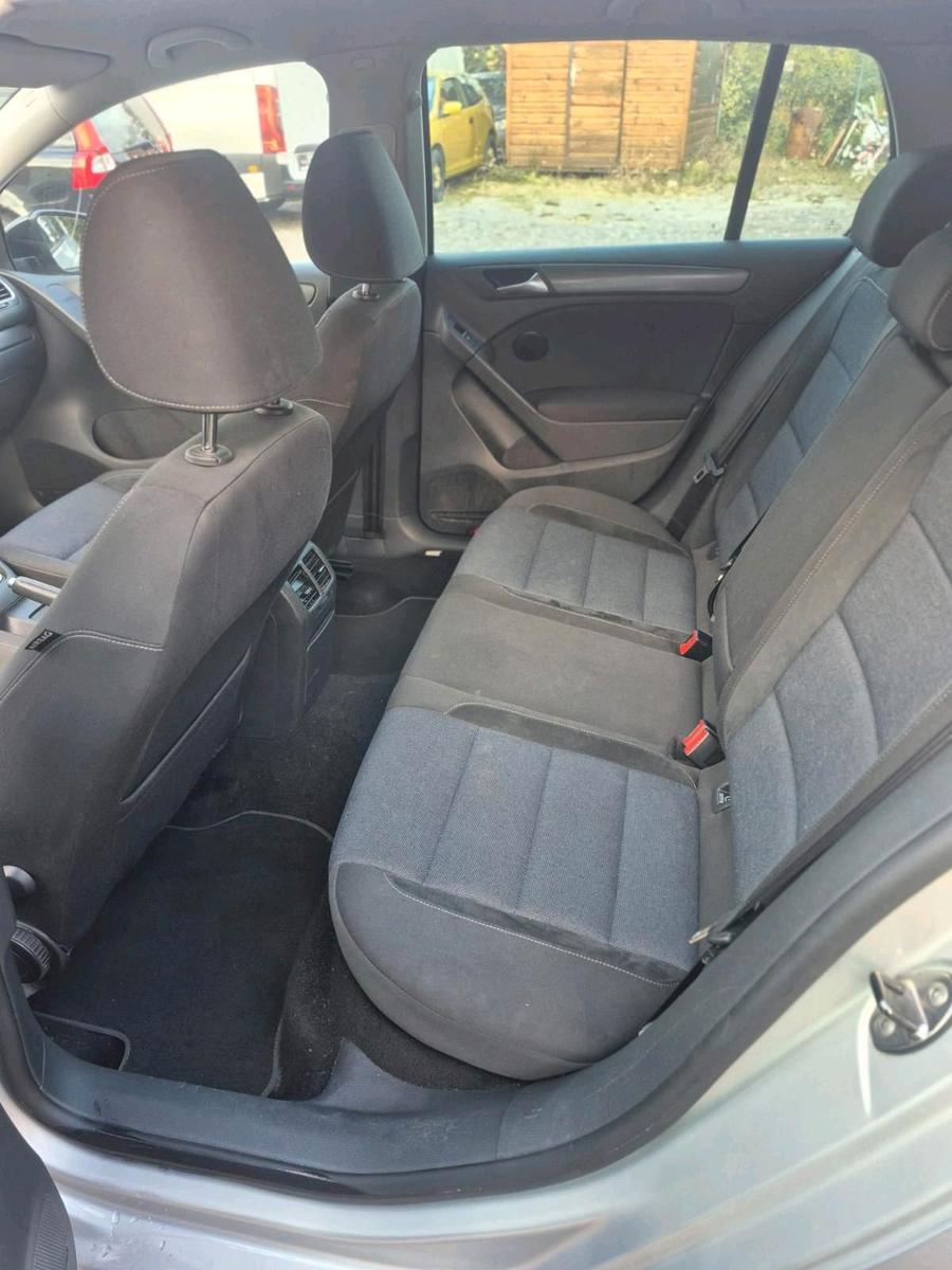 Volkswagen Golf 2011 — photo 8