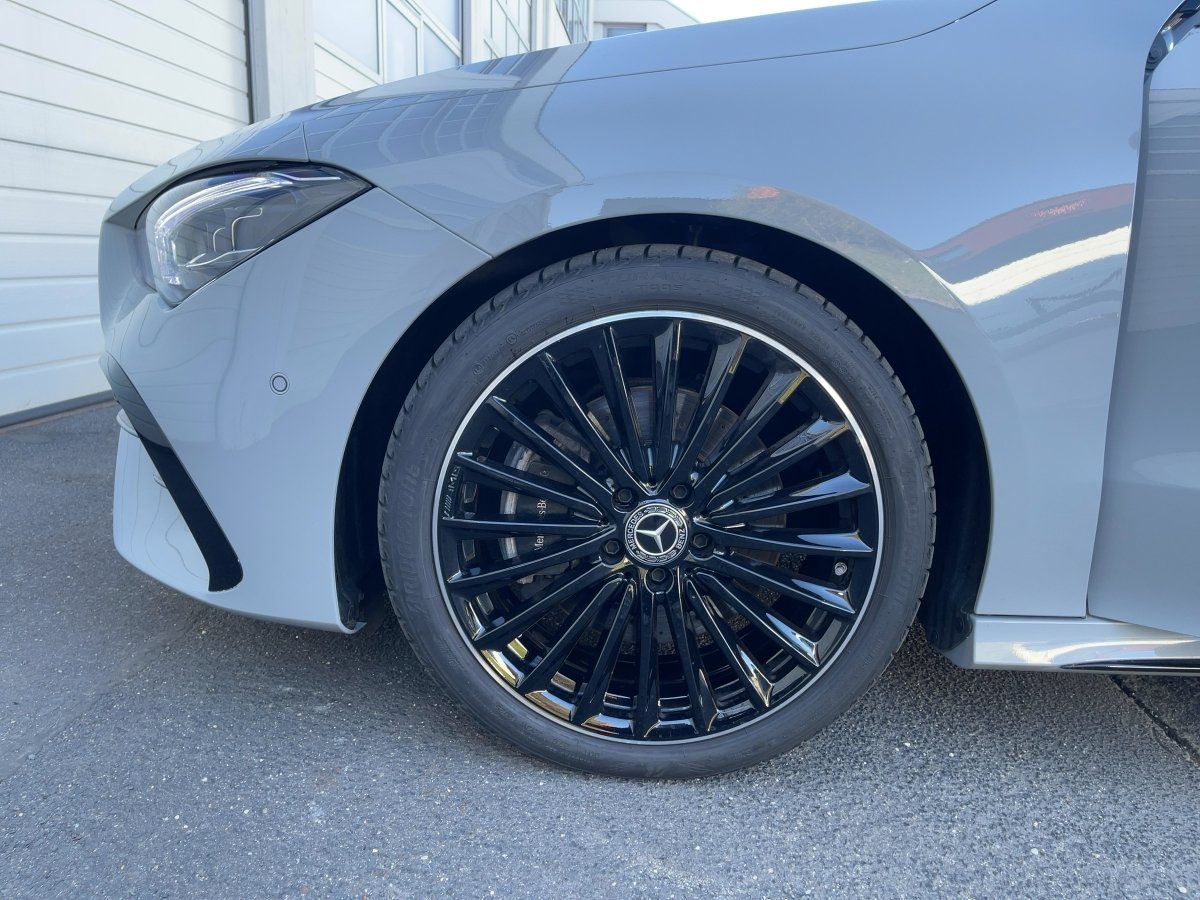Fahrzeugabbildung Mercedes-Benz CLA 220 d AMG/Night/Kamera/Distr./AHK