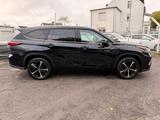 Toyota Highlander Hybrid Luxury *7Sitzer,Leder,Navi* - Toyota Highlander: Automatik