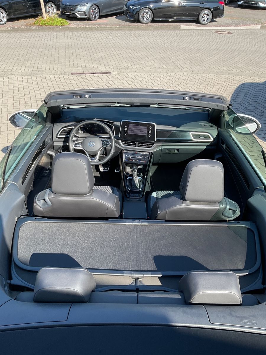 Fahrzeugabbildung Volkswagen T-Roc Cabriolet 1.5 TSI DSG R-Line,LED,ACC,Carpl
