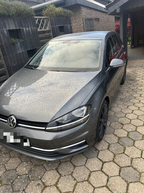 Image of Volkswagen Golf
