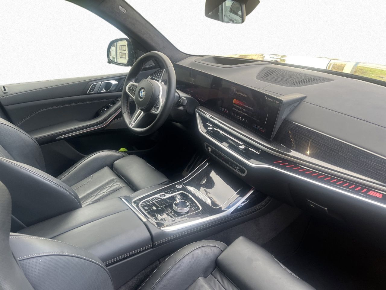 BMW X7 M60 - Bild 13