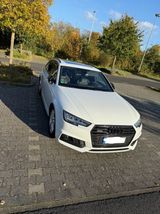 Audi A4 2.0 TFSI S tronic quattro sport Avant sport - Audi A4 mit Benzin-Antrieb: Leder, Kombi, 2.0