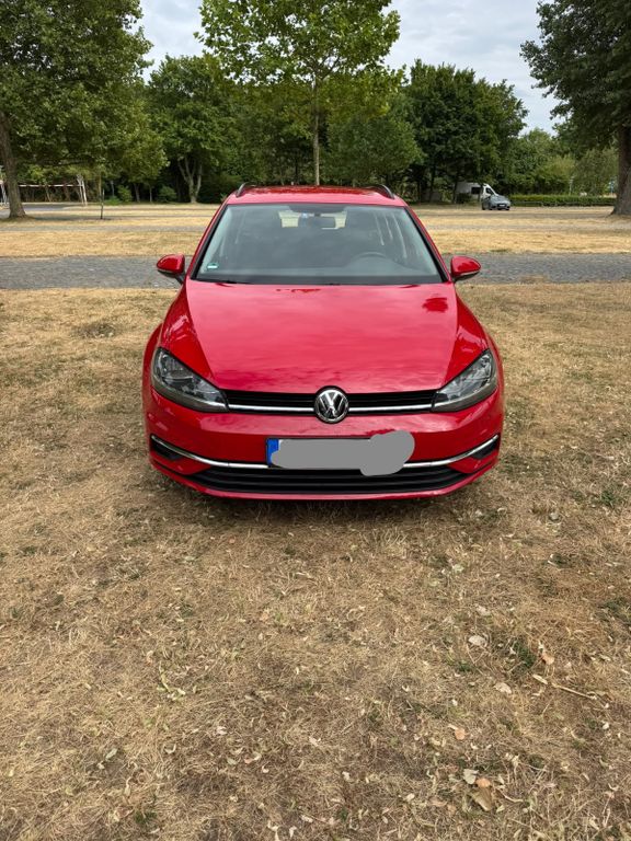 Image of Volkswagen Golf