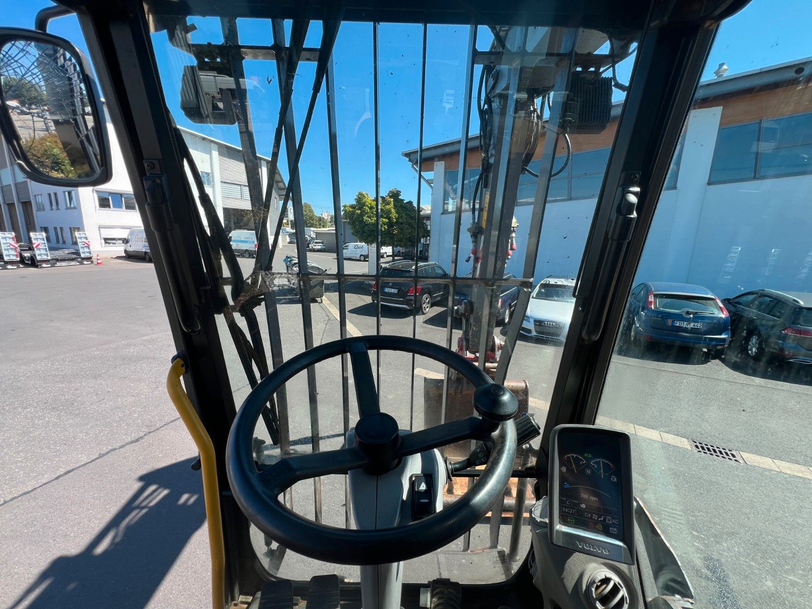 Fahrzeugabbildung Volvo EW160D / 2014 / 1xTieflöffel / Forstschutzgitter