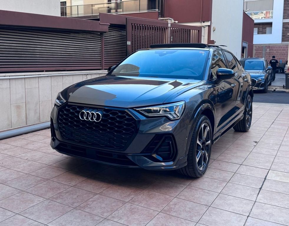 Image of Audi Q3