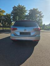 Volkswagen Passat Variant 2.0 TDI SCR 176kW DSG 4MOT Hi... - Volkswagen Passat Variant: Von Privat