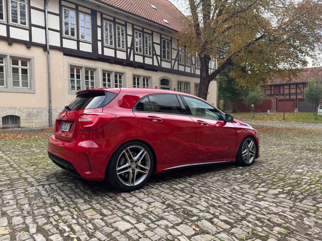 MERCEDES-BENZ A-Class 2013