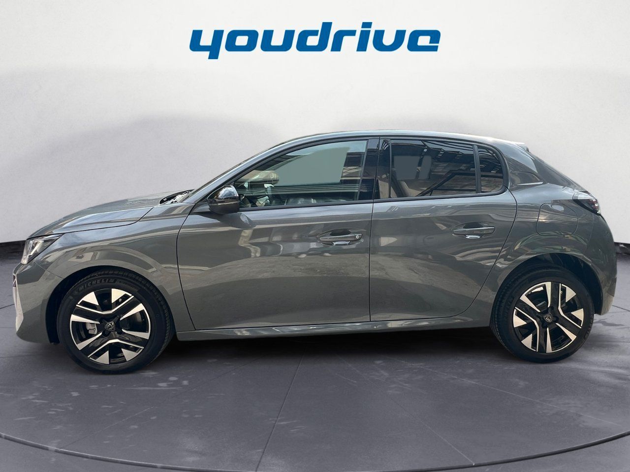 Peugeot 208 1.2 hybrid Allure 110cv e-dcs 6 KM 1 imagem 2