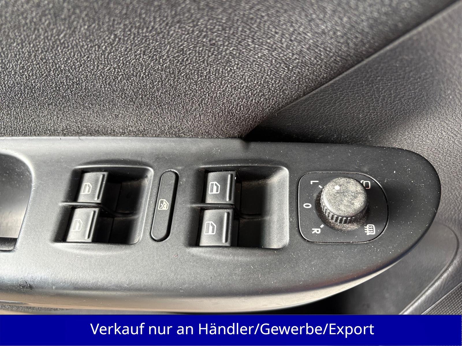 Volkswagen Passat 2009 — photo 16