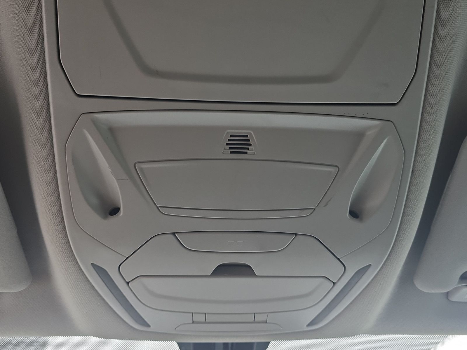 Fahrzeugabbildung Ford Grand C-MAX Titanium 7-SITZER AUTOMATIK TEMPOMAT